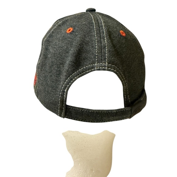 Land Rover Black Cap - Picture 6 of 10